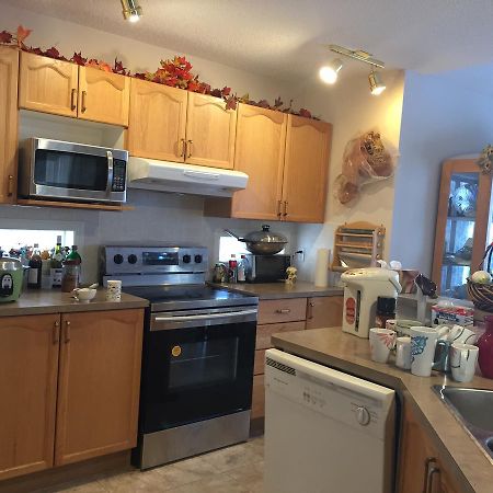 Somerset Calgary B&B エクステリア 写真